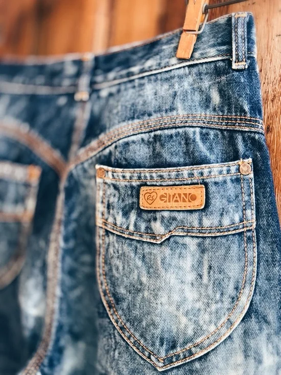 One-of-a-Kind (OOAK) Vintage Gitano Hand-Stenciled Lace Jeans - Picture 3 of 16